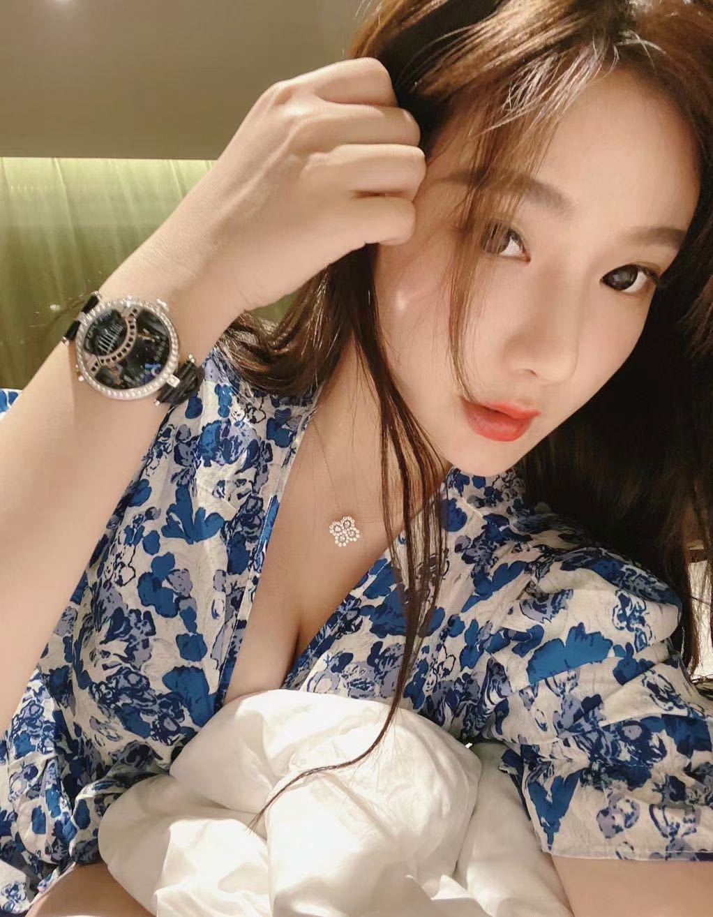 令人冲动的精致气质女神